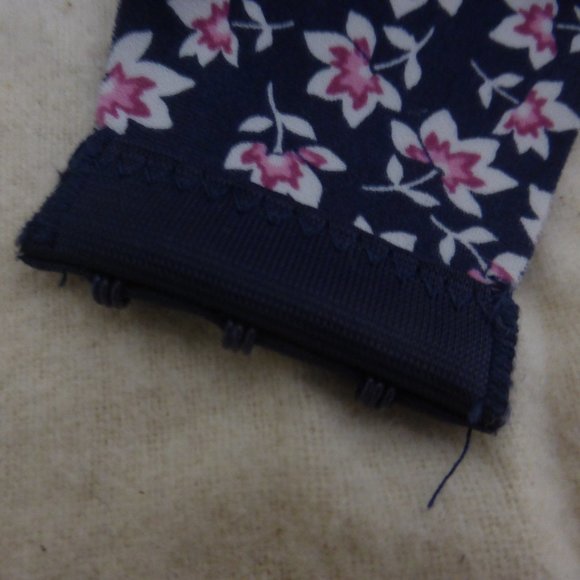 ADRIENNE VITTADINI STUDIO, wired floral bra, 34C, EUC - Picture 8 of 9